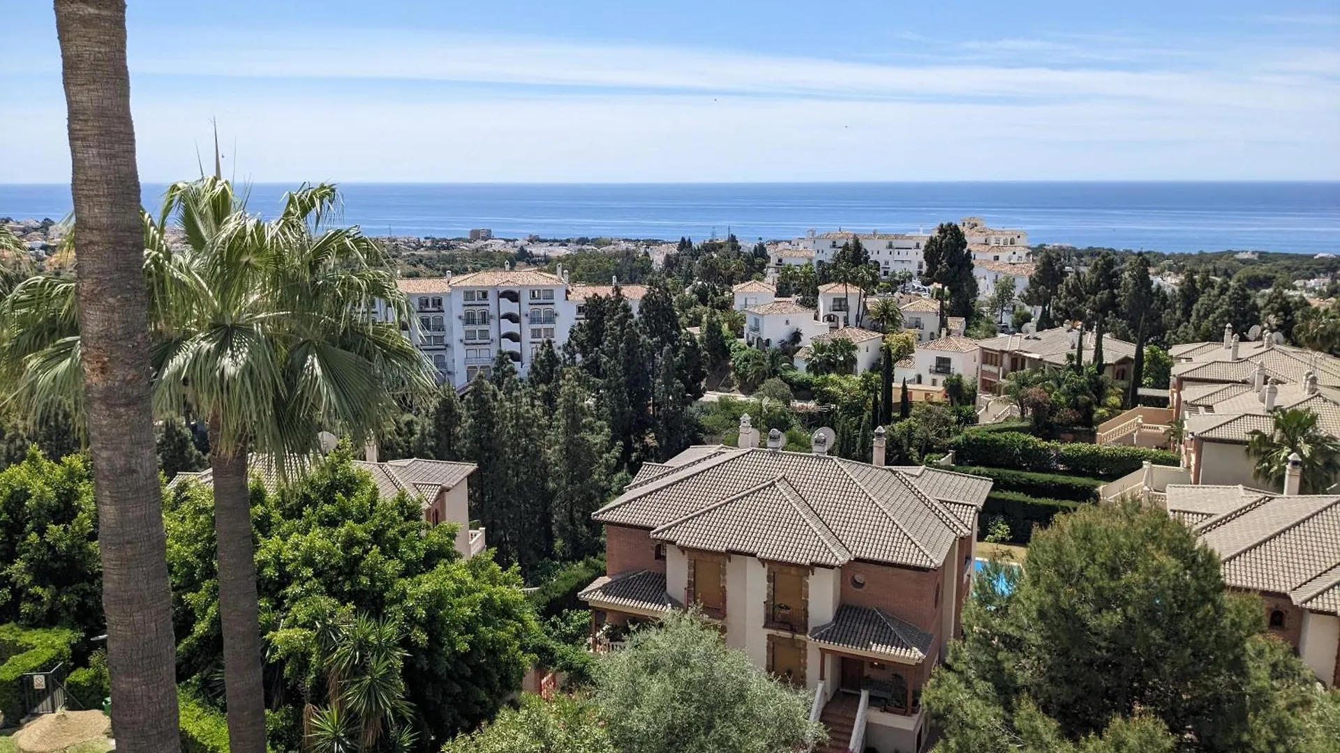 아파트 Luxury Duplex Penthouse 2 Living Rooms 3 Double Bedroom 4 Beds 4 Terraces Outstanding Sea & Mountain Views Sitio de Calahonda