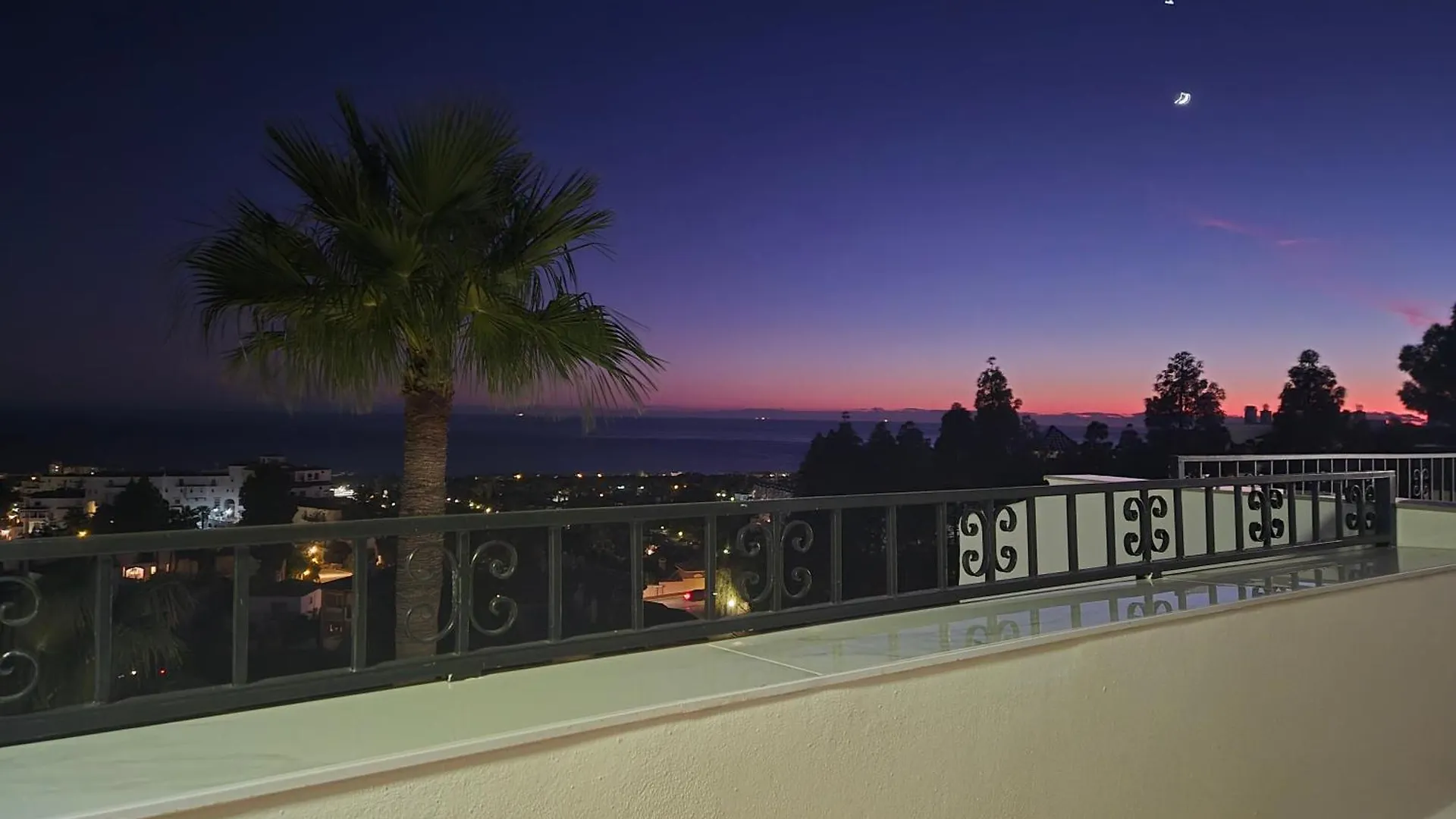 Luxury Duplex Penthouse 2 Living Rooms 3 Double Bedroom 4 Beds 4 Terraces Outstanding Sea & Mountain Views Sitio de Calahonda 0*,