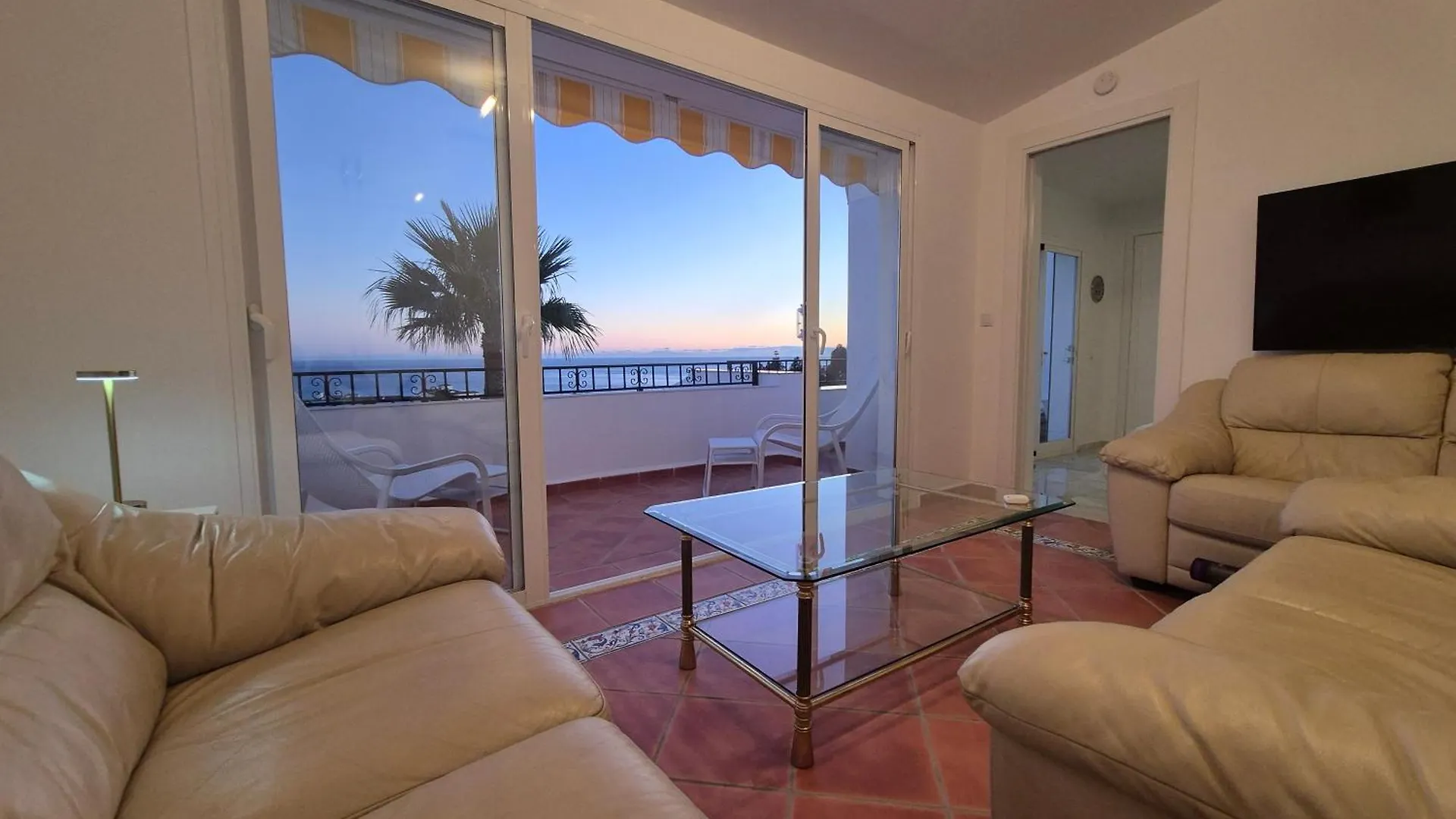 Luxury Duplex Penthouse 2 Living Rooms 3 Double Bedroom 4 Beds 4 Terraces Outstanding Sea & Mountain Views Sitio de Calahonda 0*,  스페인