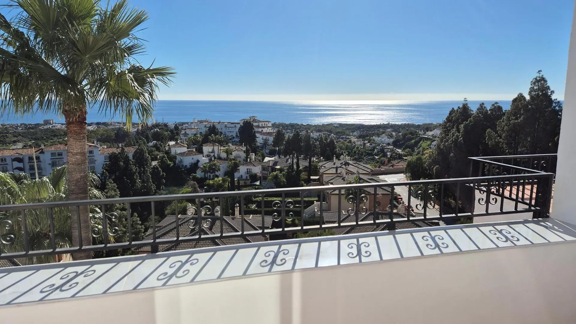 Luxury Duplex Penthouse 2 Living Rooms 3 Double Bedroom 4 Beds 4 Terraces Outstanding Sea & Mountain Views Sitio de Calahonda 스페인
