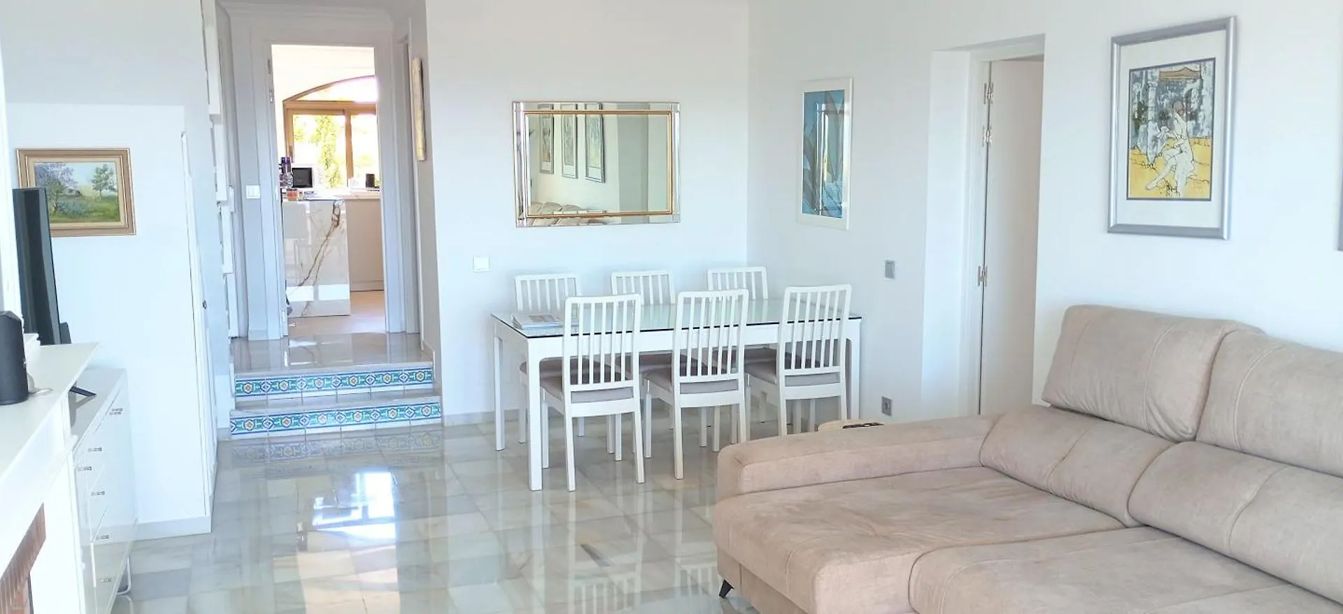 Luxury Duplex Penthouse 2 Living Rooms 3 Double Bedroom 4 Beds 4 Terraces Outstanding Sea & Mountain Views Sitio de Calahonda